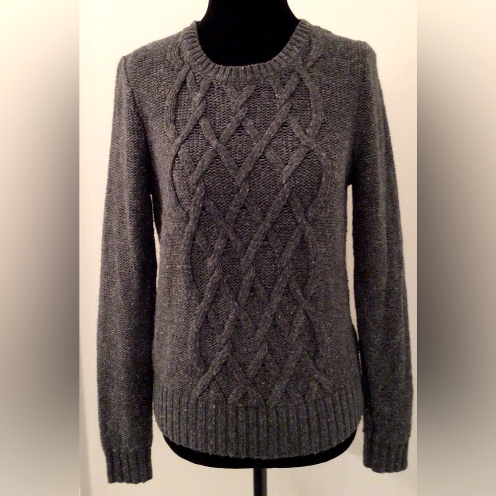 BANANA REPUBLIC Charcoal Grey Cable Sweater - Small